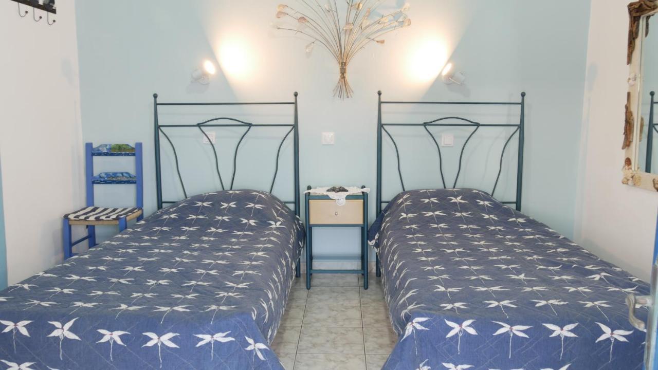 Pepi'S Rooms Triovasalos Bagian luar foto