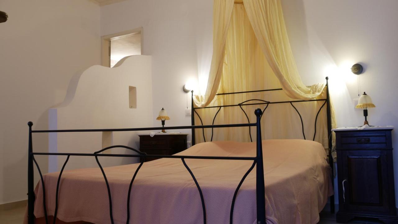 Pepi'S Rooms Triovasalos Bagian luar foto