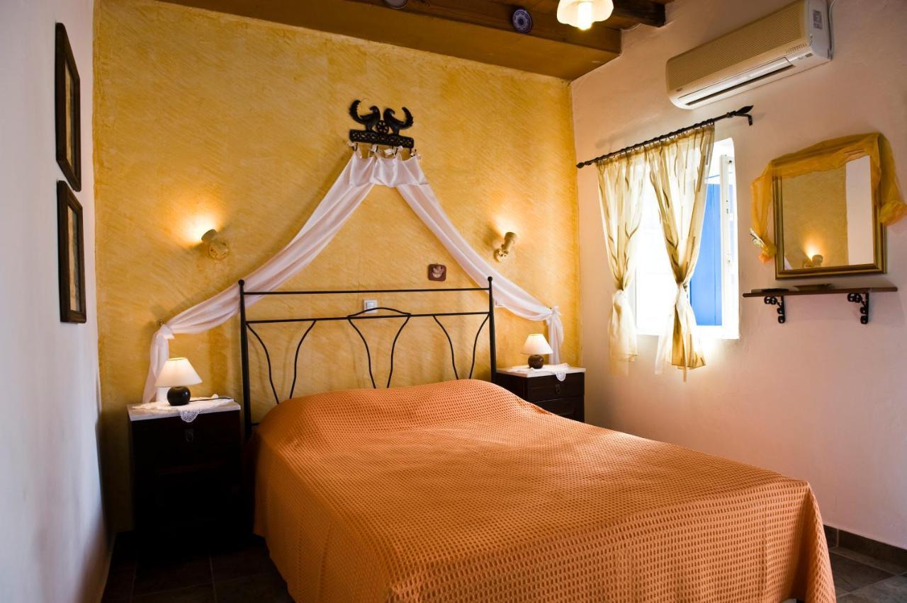 Pepi'S Rooms Triovasalos Bagian luar foto