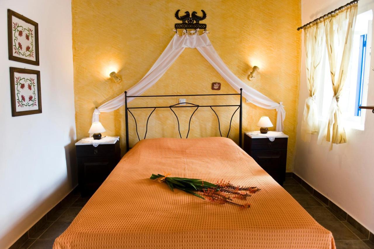 Pepi'S Rooms Triovasalos Bagian luar foto